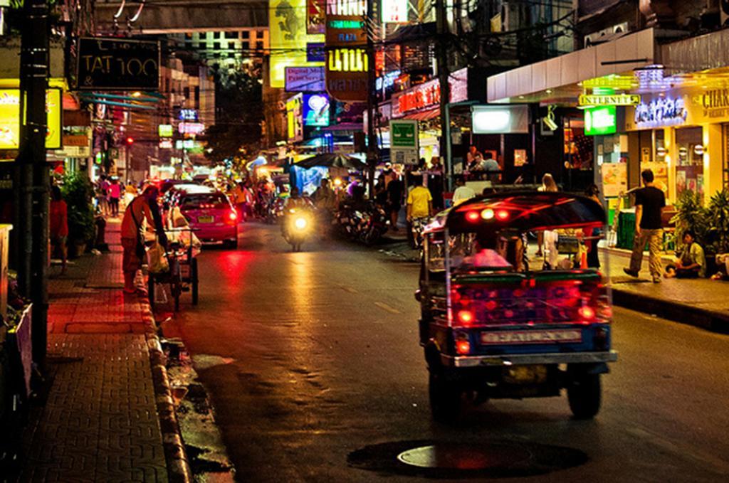 Hostel 8 Sukhumvit Soi 8 Μπανγκόκ Εξωτερικό φωτογραφία