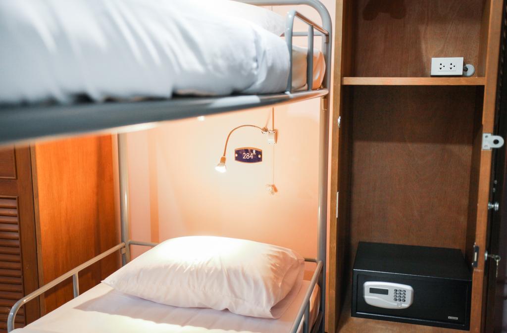 Hostel 8 Sukhumvit Soi 8 Μπανγκόκ Δωμάτιο φωτογραφία