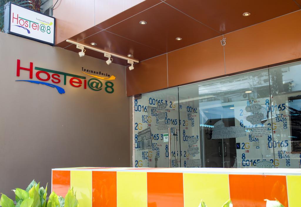 Hostel 8 Sukhumvit Soi 8 Μπανγκόκ Εξωτερικό φωτογραφία
